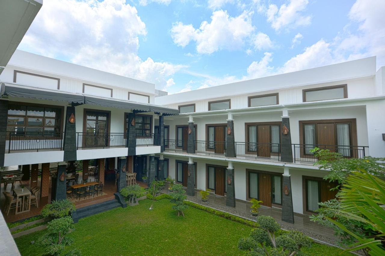 The Edwin Syariah 2* Ngabean